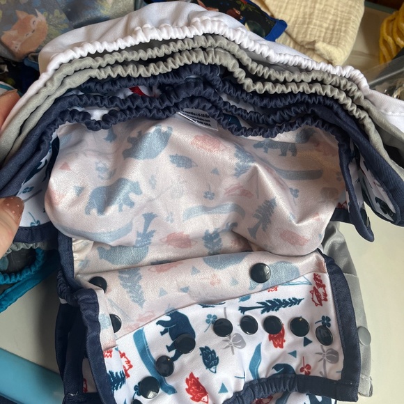 LIGHTLY USED thirsties size one duo wrap cloth diaper covers - Picture 4 of 7